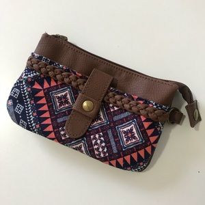 NWOT Aztec Print Double Pocket Pouch